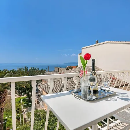 Nika & Karlo Appartement Makarska