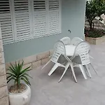 Nika & Karlo Apartamento Makarska