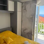 Nika & Karlo شقة