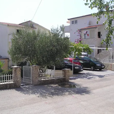 Apartment Nika & Karlo Makarska