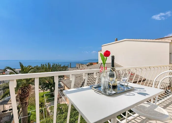 Nika & Karlo Apartment Makarska